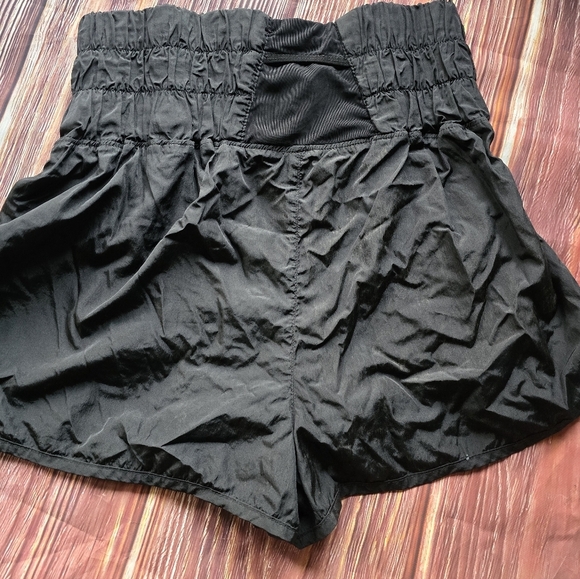 Black Free People Women's Shorts Sz Lg - Picture 2 of 3